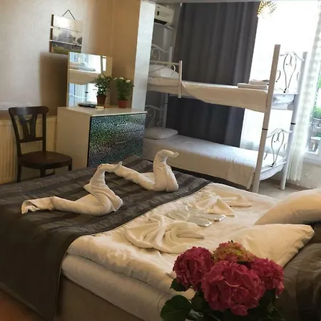 Seatanbul Πανσιόν